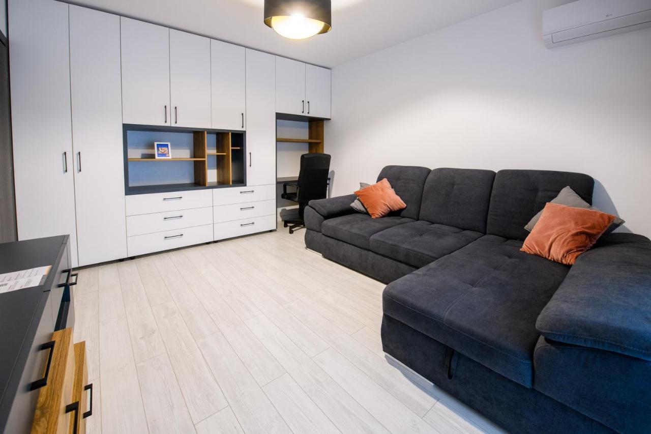 SmartConceptLiving Plaza Apartment Bucureşti Exterior foto
