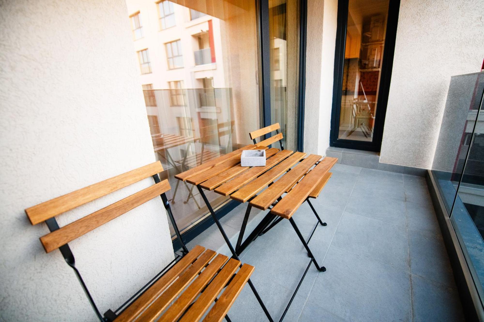 SmartConceptLiving Plaza Apartment Bucureşti Exterior foto